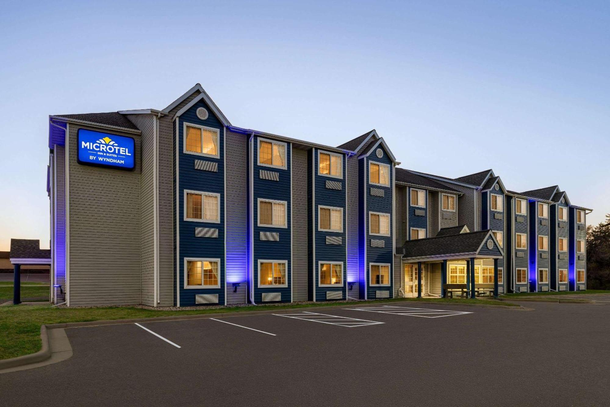 Microtel Inn & Suites By Wyndham New Ulm Экстерьер фото